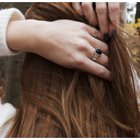 GROTE ZILVEREN RING MET ZWARTE ONYX